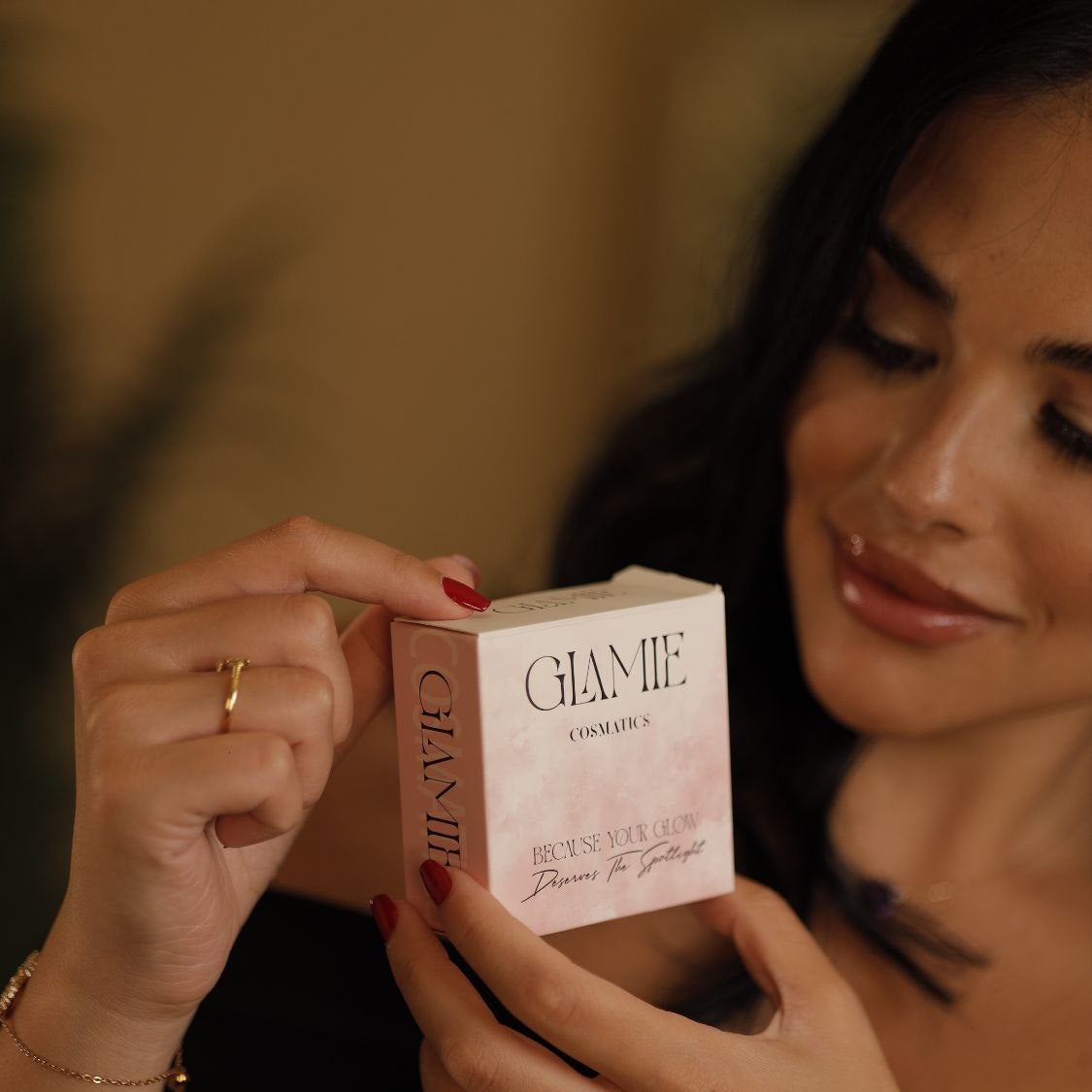 Glow Foundation-Light on skin, heavy on glow.